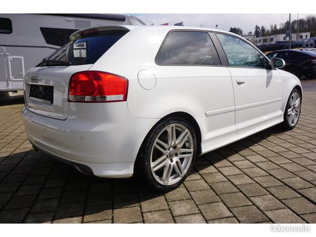 Audi S3 2.0 TFSI QUATTRO XENON 18'' GPS BOSE 265 CH 4X4 BVM - PACK SPORT TOIT OUVRANT VOLANT EN CUIR (image 8)