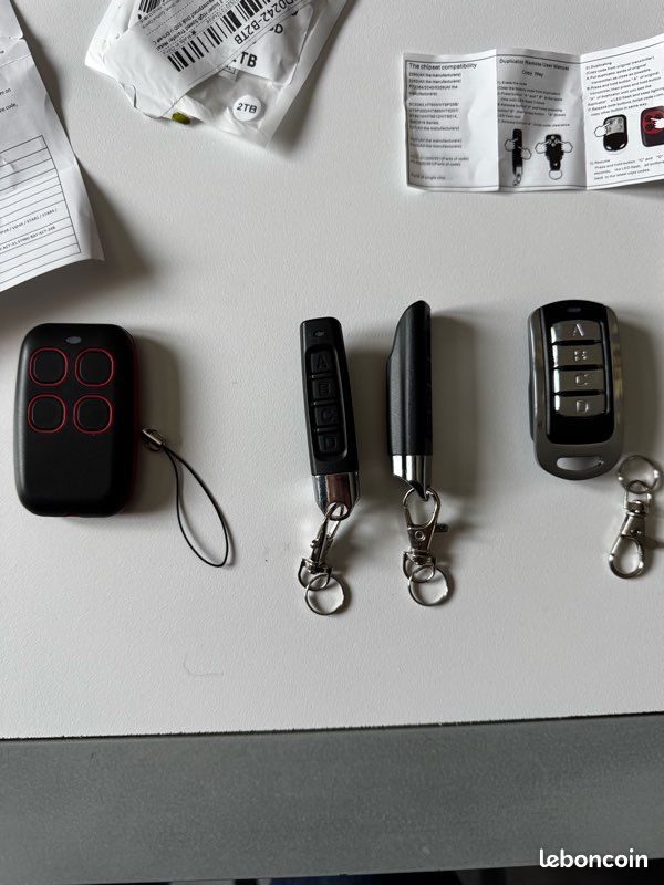 4 telecommandes garage programmables (image 2)