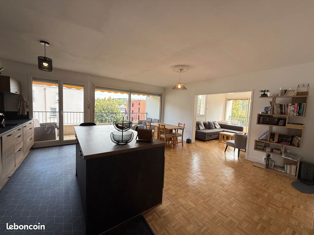 Appartement 5 pièces 90 m² · à Maromme · 90 m² · 150 000 €