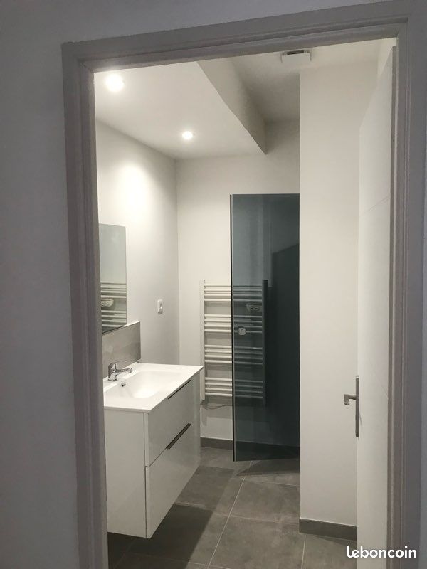 Appartement 3 pièces 71 m² · à Milhaud · 71 m² · 710 €/mois