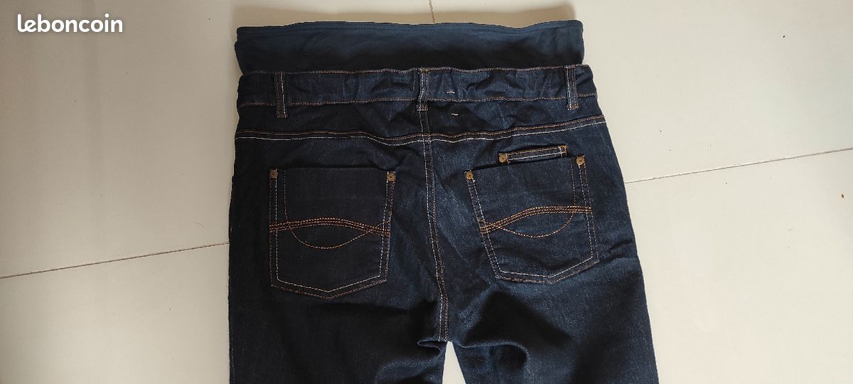 Pantalon de grossesse (image 2)