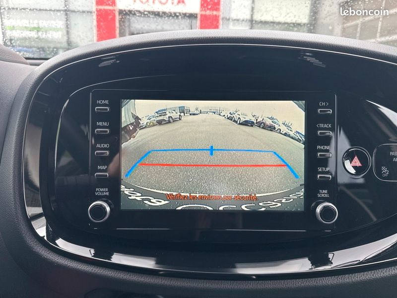Toyota aygo x 1.0 VVT-i 72 Design (image 15)