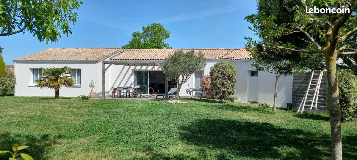 Maison 5 pièces 120 m² · à Le Fenouiller · 120 m² · 438 000 €
