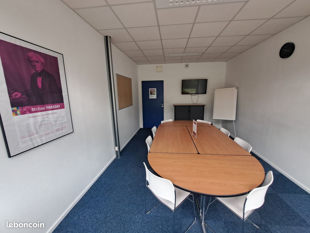 Salle de reunion 8 personnes (image 1)
