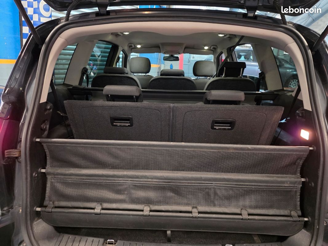 Ford s-max 2l tdci 140ch titanium 7 places révisé&garantie (image 5)