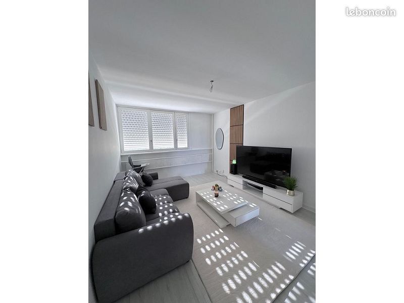 Appartement 3 pièces 65 m² · à Saint-Étienne · 65 m² · 75 000 €