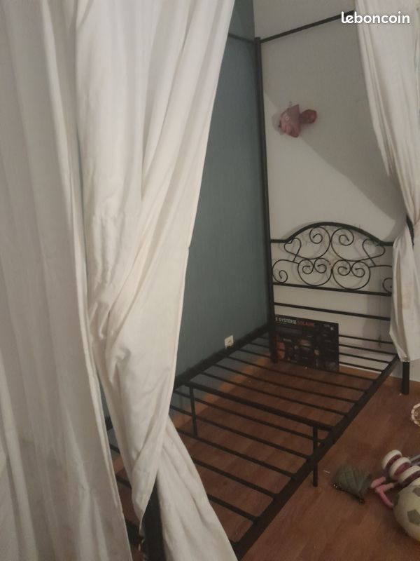 Lit baldaquin enfant (image 1)