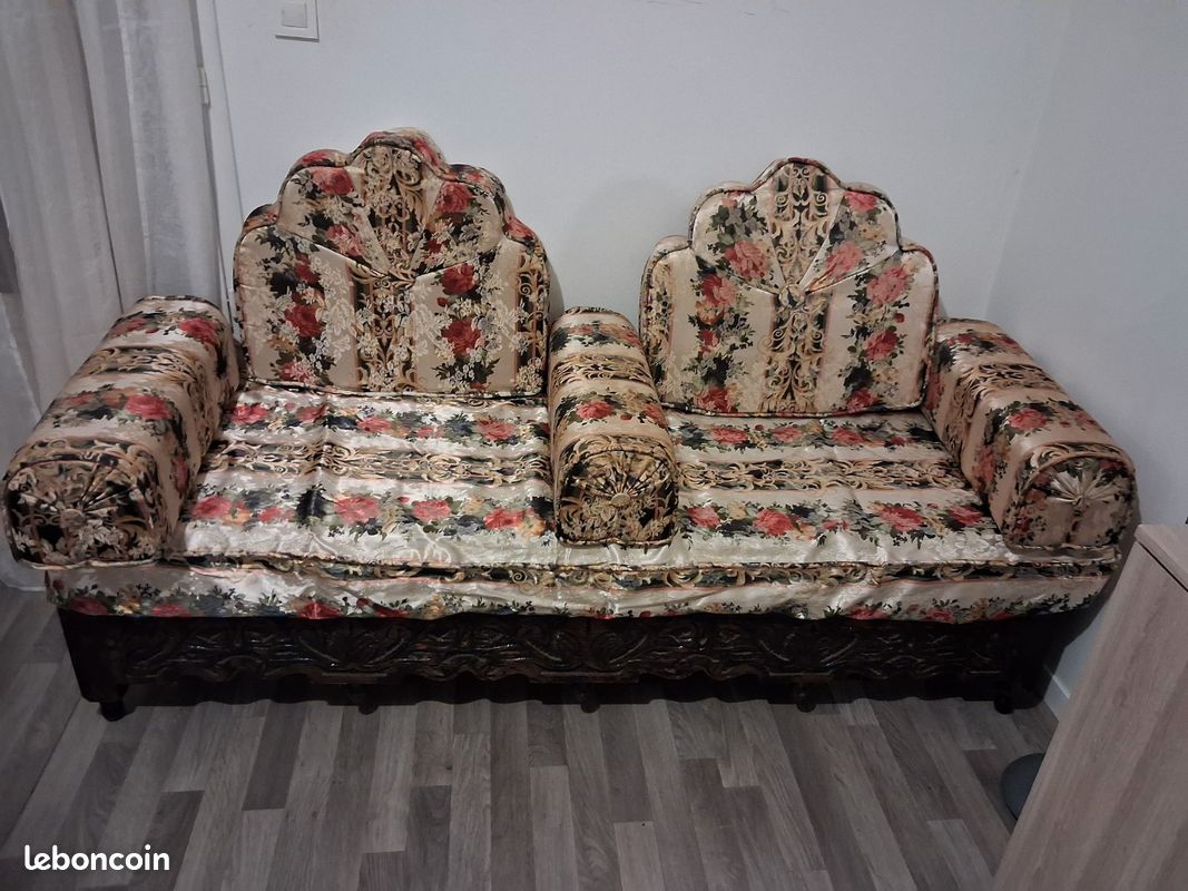 Vente de un salon marocain avec 2 banquettes (image 1)