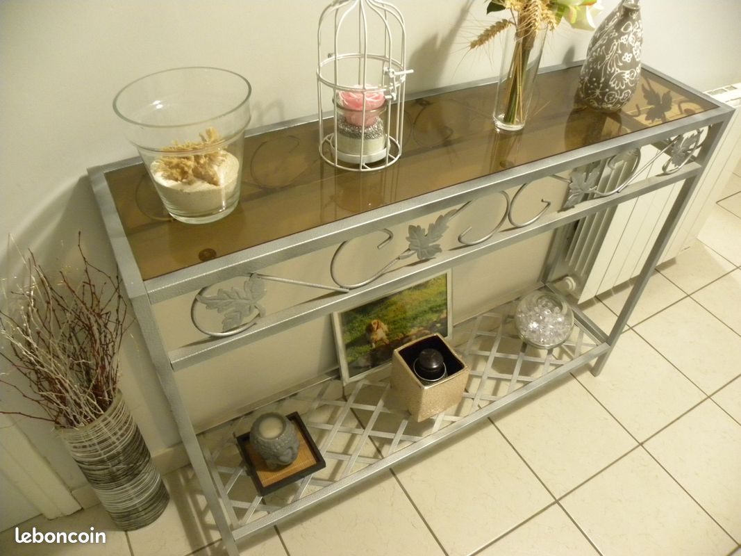 Meuble décoratif en fer (image 2)