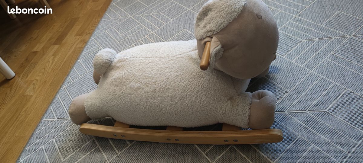 Mouton à bascule en peluche bois – Jouet d'enfant Jeux Jouets