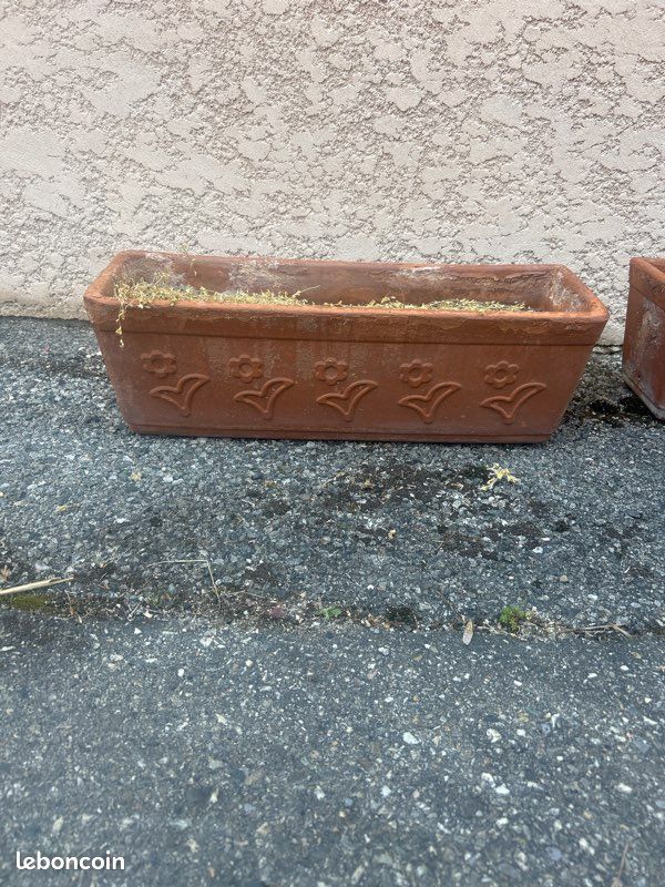 Bac à fleurs en terre cuite (image 4)
