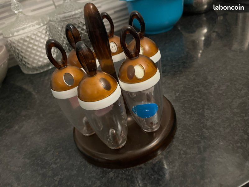 Poivrier en plastique (image 5)