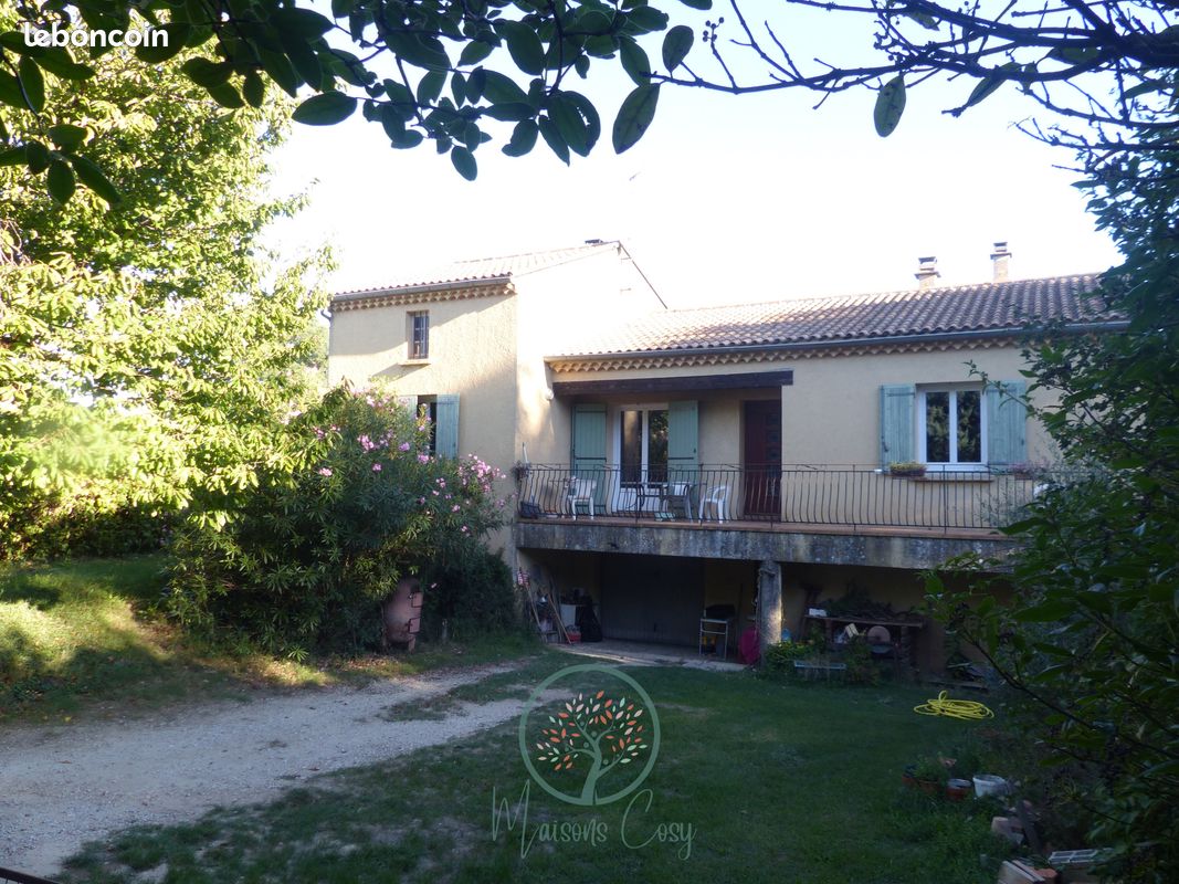Maison 4 pièces 120 m² · à Richerenches · 120 m² · 329 000 €