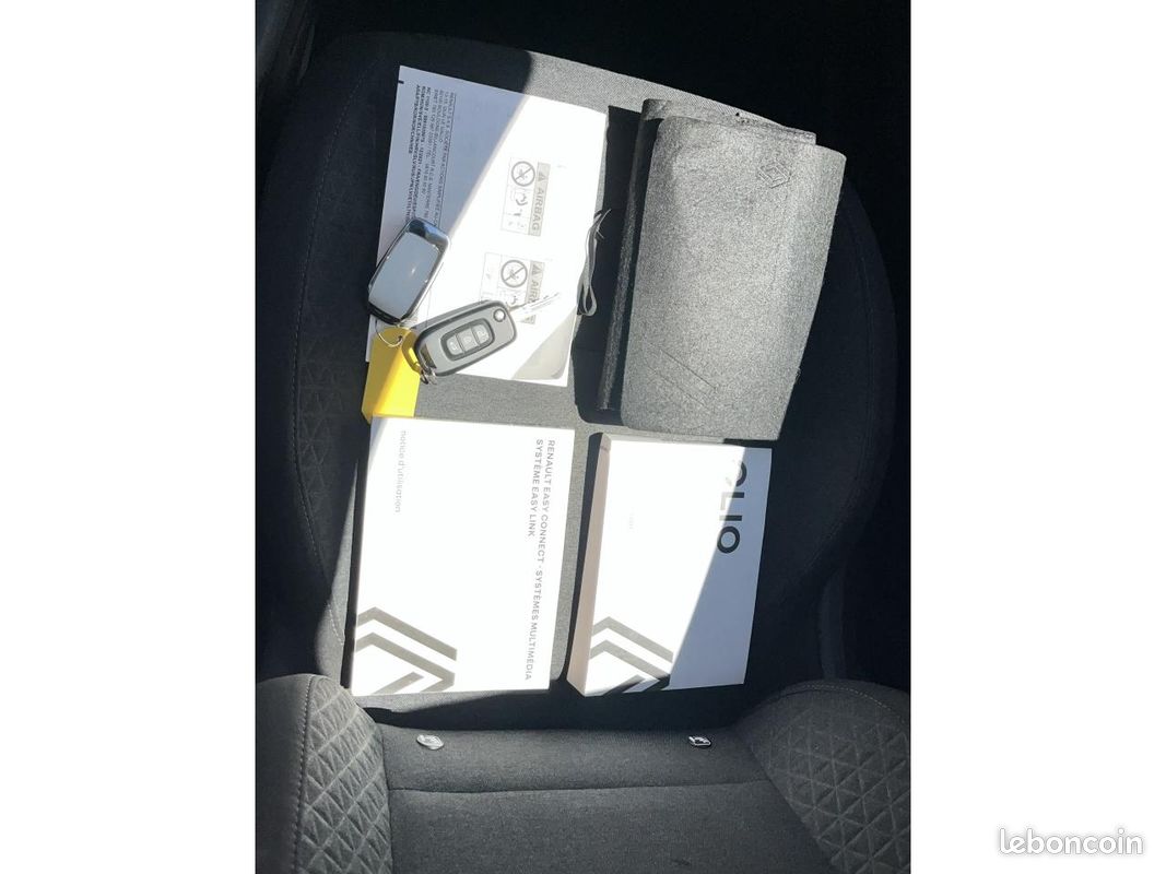 RENAULT CLIO V (5) Equilibre (CARPLAY SANS FIL) 1.0 Tce - 90 BERLINE PHASE 1 (image 36)