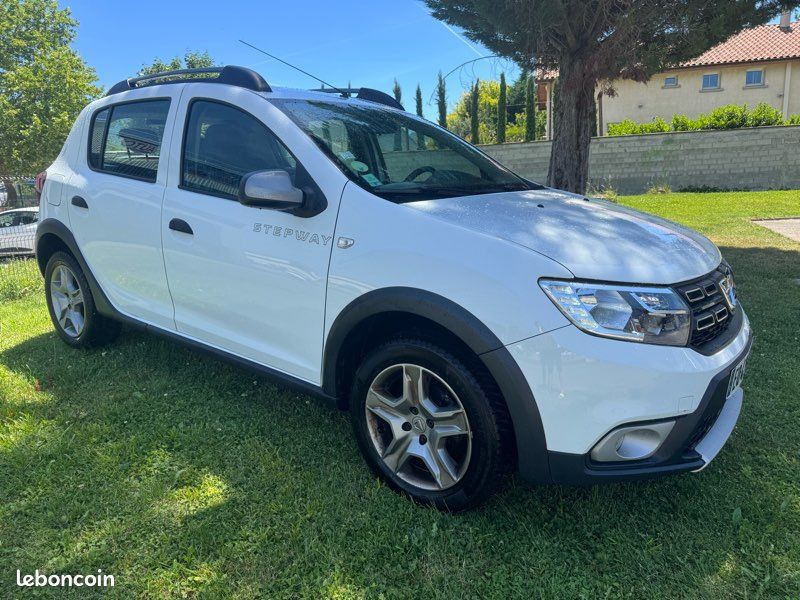 DACIA SANDERO STEPWAY 1.5 DCI 90cv 08/2017 144000 KMS 6990 EUROS (image 1)