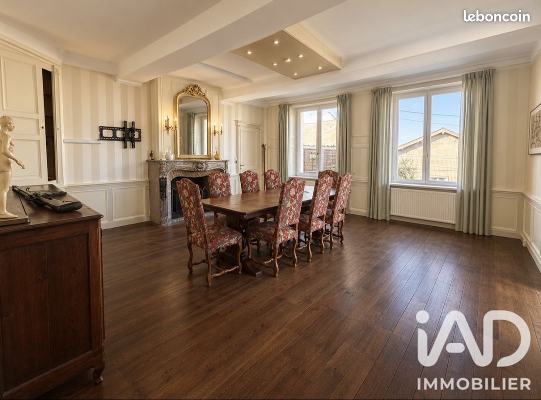 Maison 8 pièces 191 m² · à Stenay · 191 m² · 218 000 €