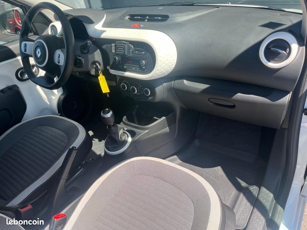 RENAULT TWINGO 3 Zen 1.0 Sce 75Ch (image 26)