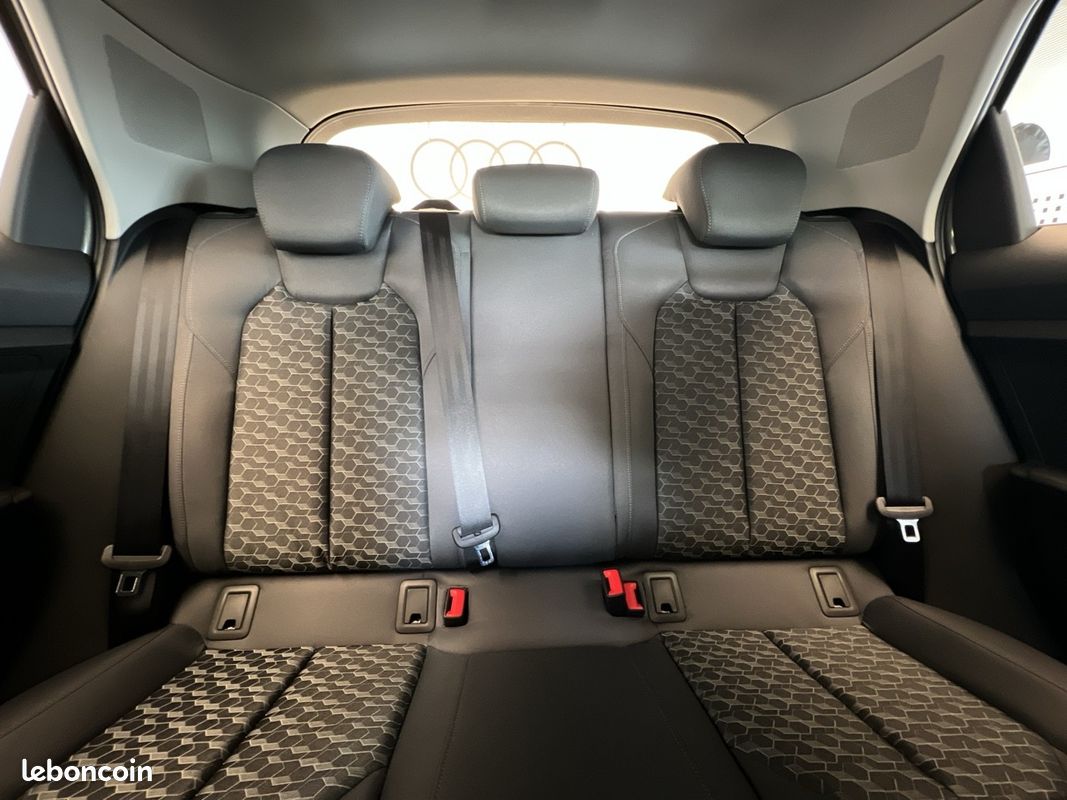 AUDI A1 Sportback 30 TFSI 116 ch S tronic 7 Design (image 18)