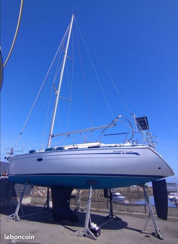 BAVARIA CRUISER 33 — Vedi foto 1