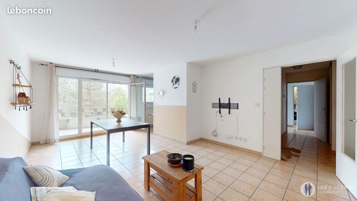 Appartement 3 pièces 69 m² · à Grenoble · 69 m² · 135 000 €