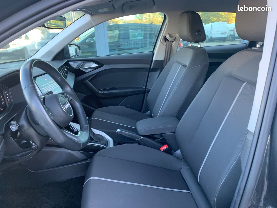 A1 Sportback 25 TFSI 95ch Design S tronic (image 2)