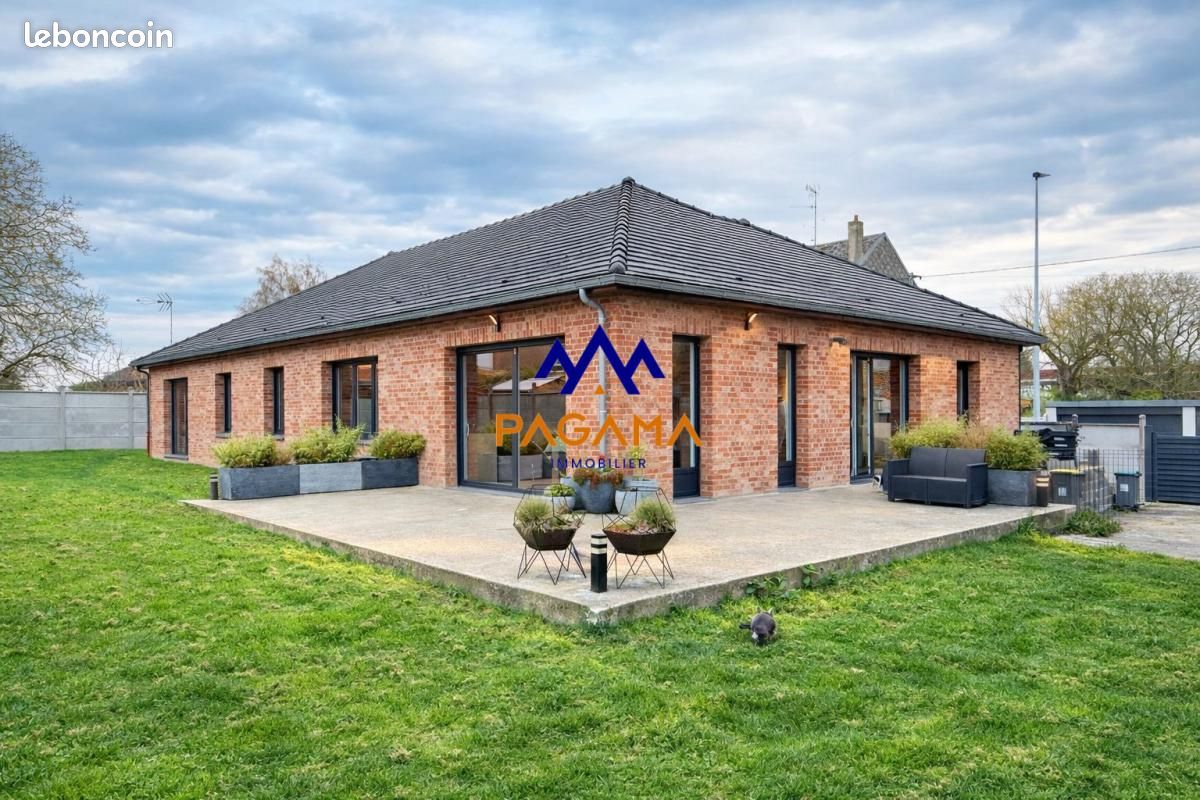 Maison 8 pièces 2080 m² · à Caudry · 2 080 m² · 327 000 €
