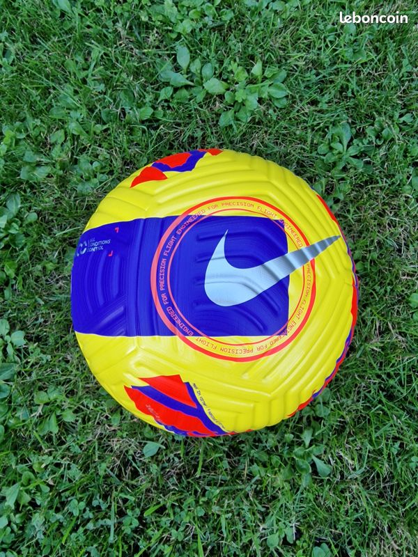 ⚽ Ballon de football Nike Performance, FIFA Quality PRO, 100% NEUF jamais utilisé (image 1)