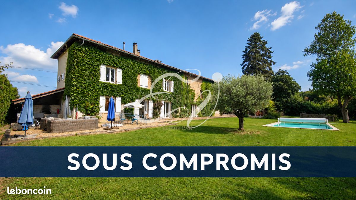 Maison 8 pièces 200 m² · à Civrieux · 200 m² · 699 000 €