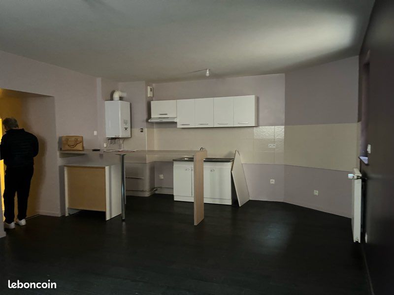 Appartement 4 pièces 82 m² · à Thiers · 82 m² · 540 €/mois