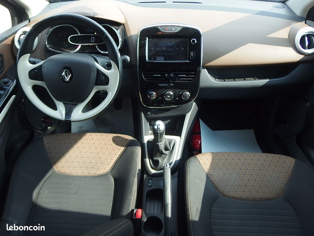 Renault CLIO IV 1.2 16V 75CH ZEN (image 12)