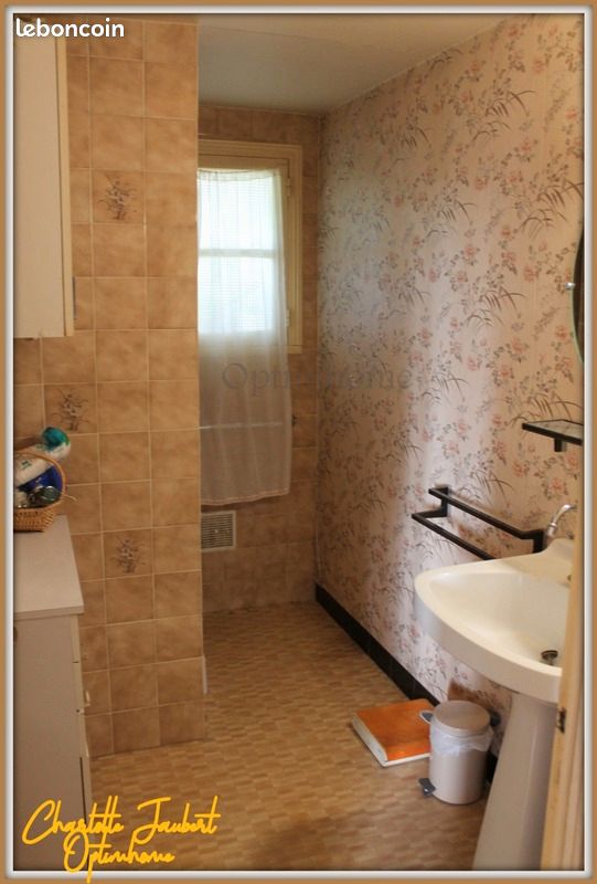 Ferme 9 pièces 186 m² - Chalais 16210 (image principale 17)