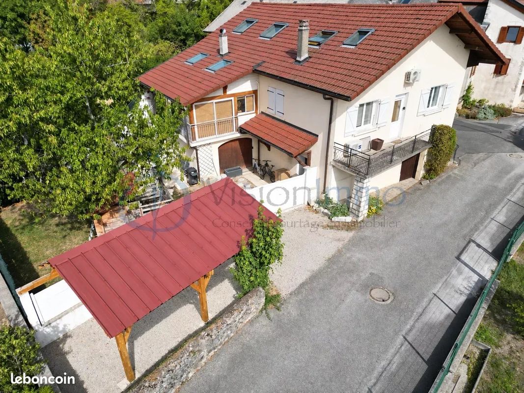 Maison 7 pièces 175 m² · à Clarafond-Arcine · 175 m² · 490 000 €