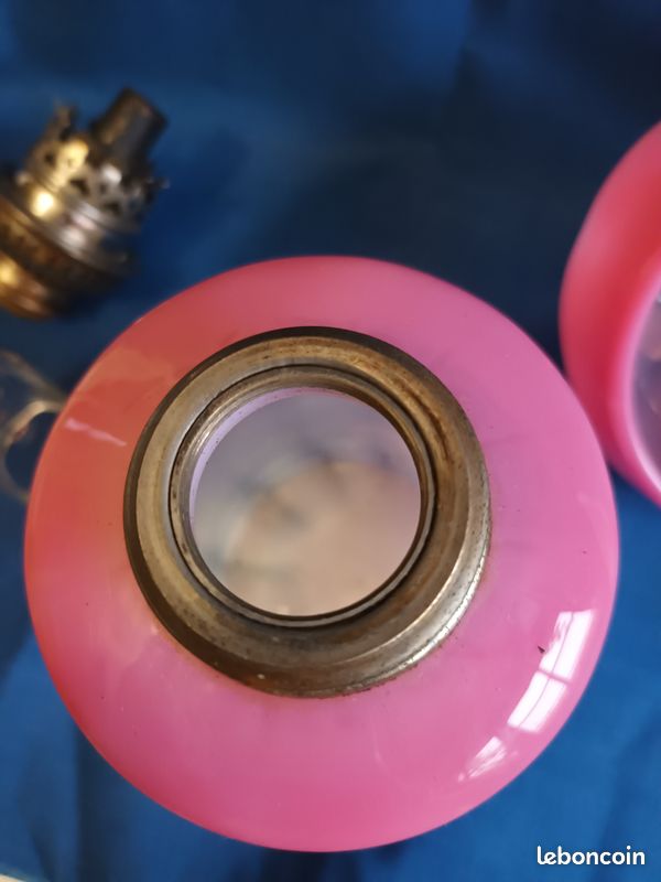 Rare ensemble lampe à pétrole et son globe en opaline rose – verre soufflé, côtes vénitiennes – XIXème (image 10)