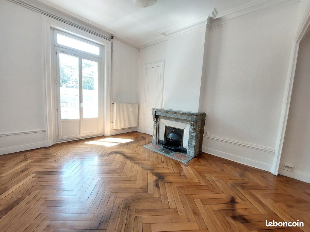 Appartement 3 pièces 79 m² · à Saint-Étienne · 79 m² · 690 €/mois