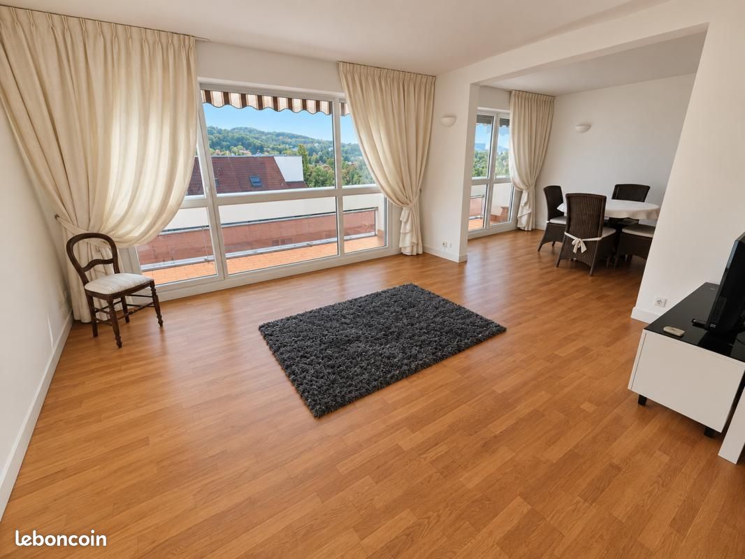 Appartement 4 pièces 92 m² · à Lons-le-Saunier · 92 m² · 185 000 €
