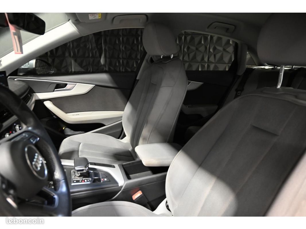 AUDI A4 2.0 35 TFSI - 150 - BV S-tronic 2016 BERLINE Business line PHASE 3 (image 19)