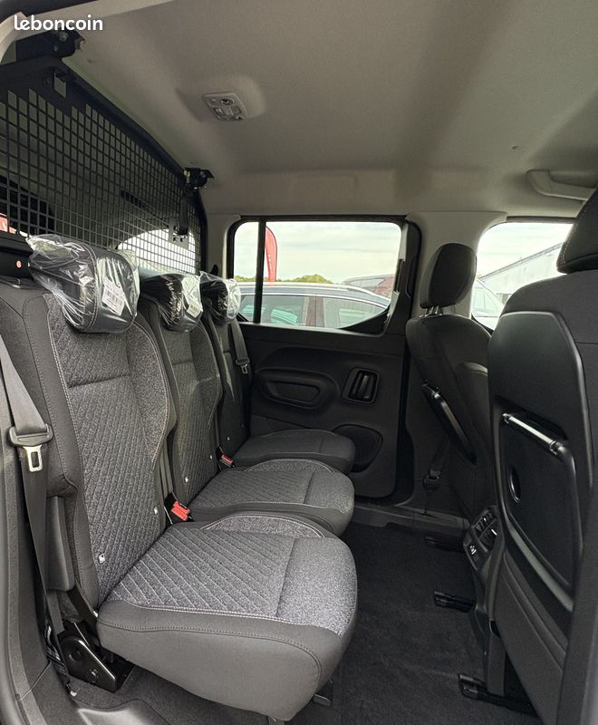 Peugeot RIFTER M ALLURE 1.5 BlueHDi 130 ch EAT8 -23750 HT - (image 8)