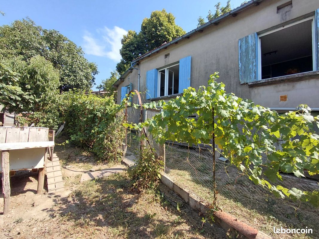 Maison 6 pièces 122 m² · à Saint-Christophe · 122 m² · 180 000 €