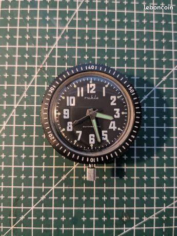 Montre Vintage Mécanique Ruhla - Unisexe Adulte - État Bon - Pièce Ancienne