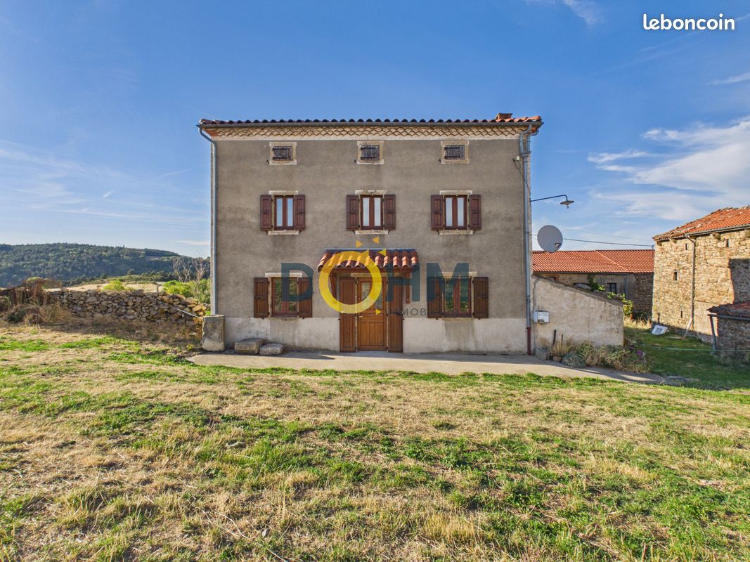 Maison 6 pièces 142 m² · à Pinols · 142 m² · 186 000 €