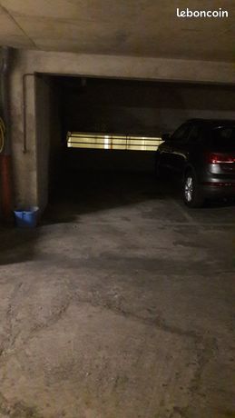 Location parking Kremlin Bicêtre centre