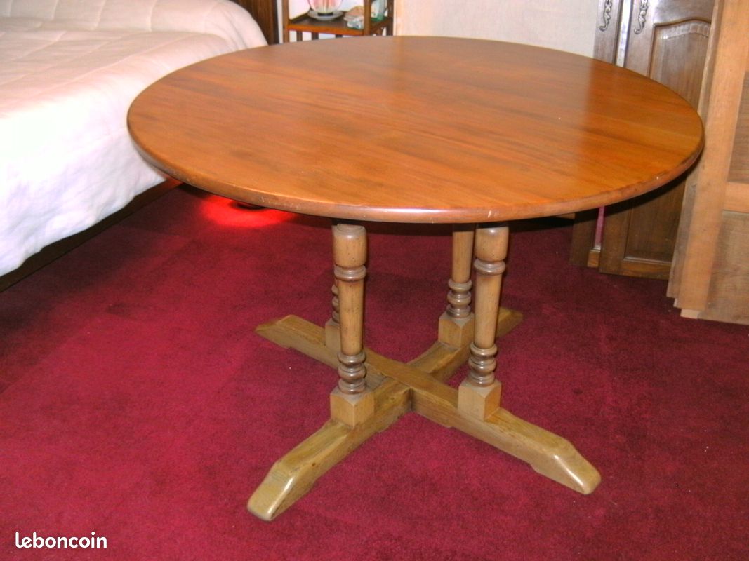 Vend table ronde (image 1)