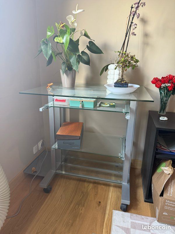 Meuble de bureau (image 1)