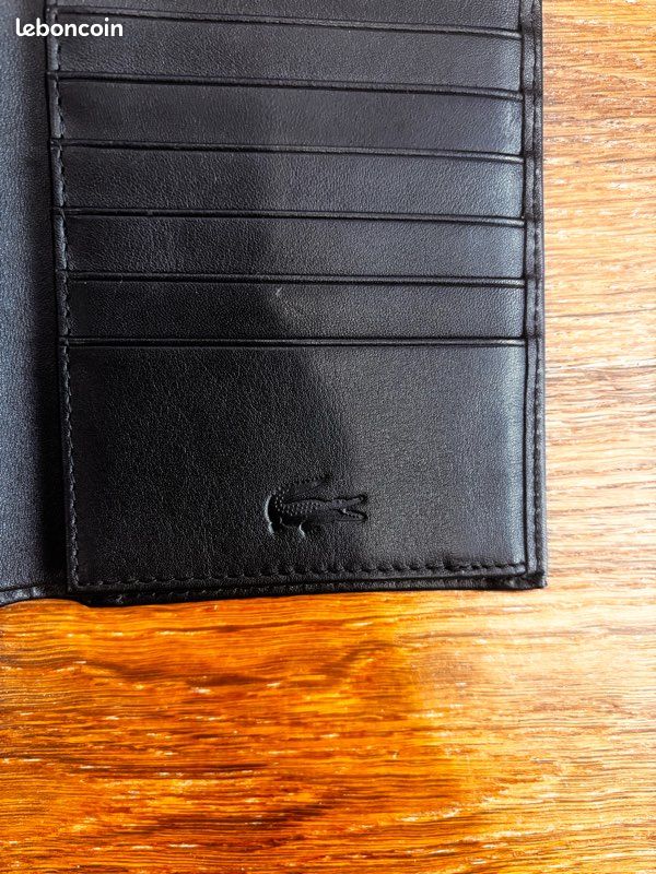 Portefeuille Lacoste đ (image 5)