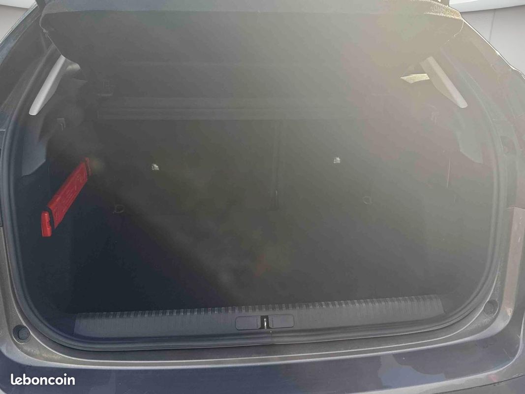 Citroen C4 PureTech 100 Live Pack Business (image 5)