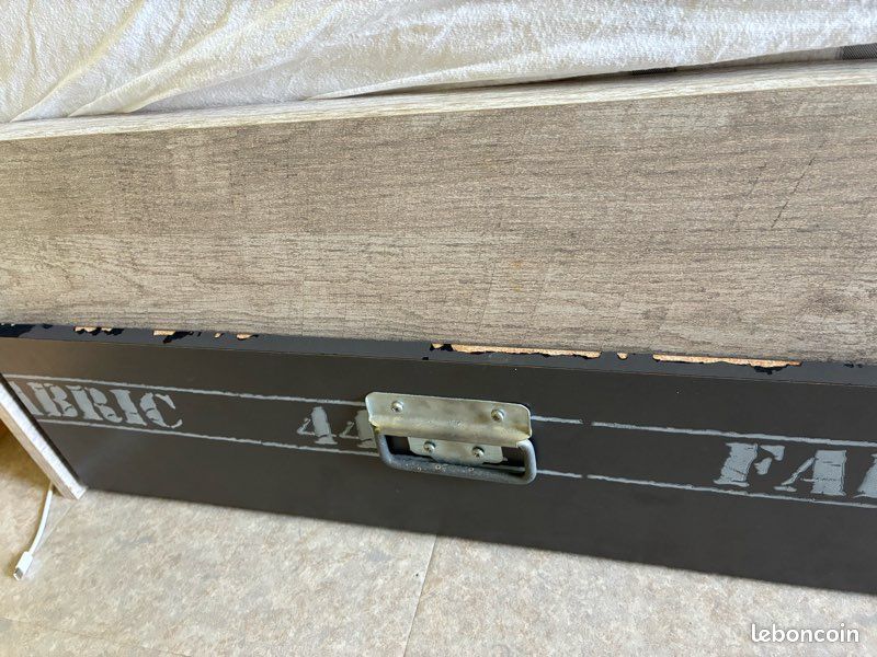 Lit + matelas + sommier + chevet (image 8)