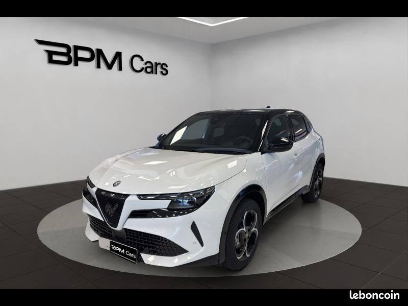 Alfa romeo Junior 1.2 Ibrida 136ch Premium DCT6 Q4 (image 1)