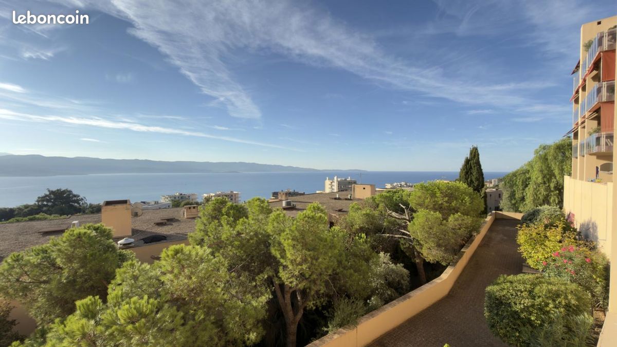 Appartement 5 pièces 142 m² · à Ajaccio · 142 m² · 695 000 €