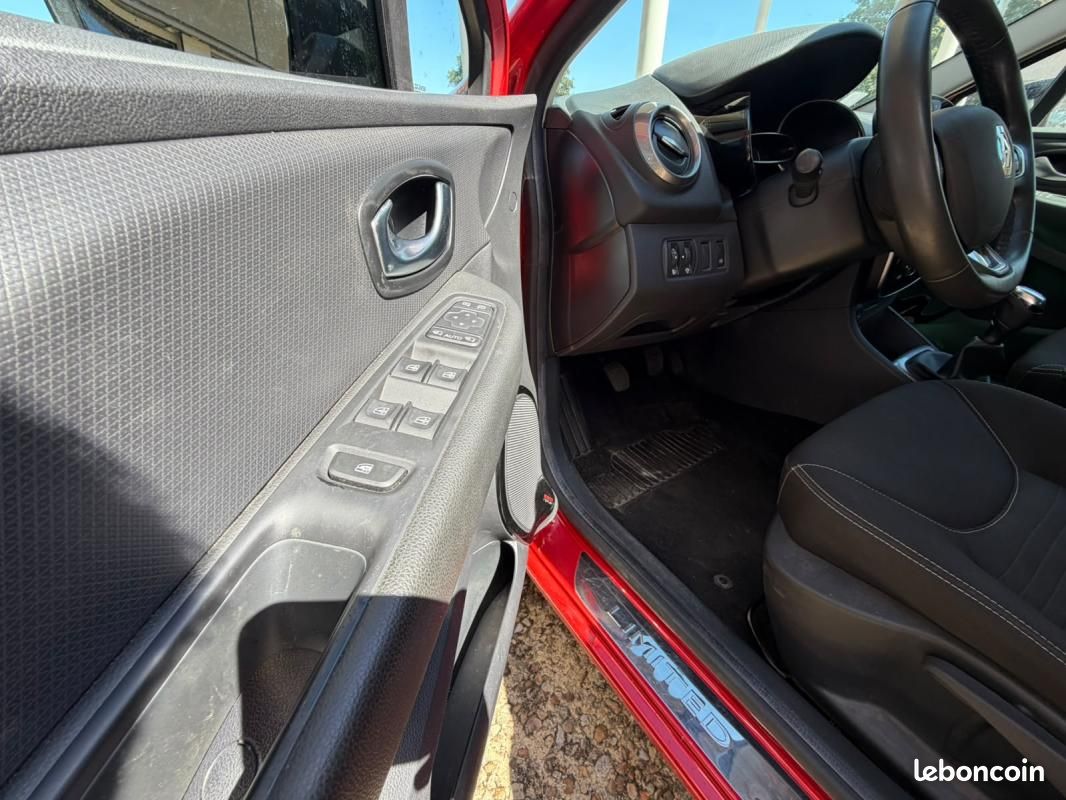 Renault Clio Limited 0.9 TCe 90Ch - 2018 40 000Km Garantie 6 Mois (image 14)
