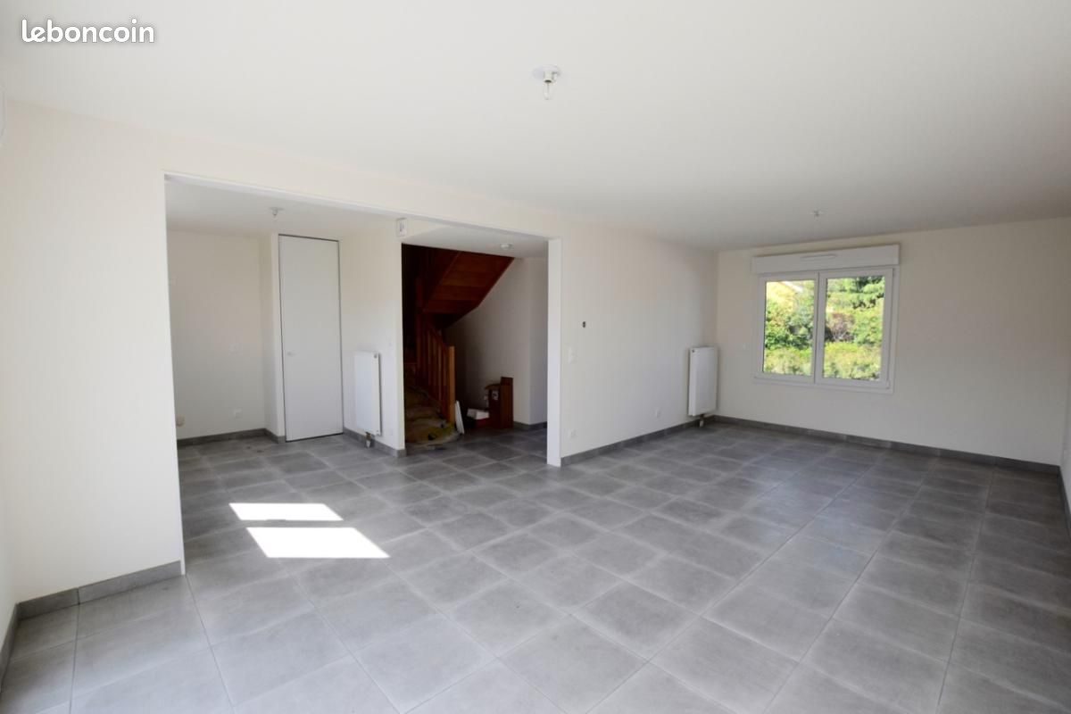 Maison 5 pièces 87 m² · à Montbéliard · 87 m² · 854 €/mois